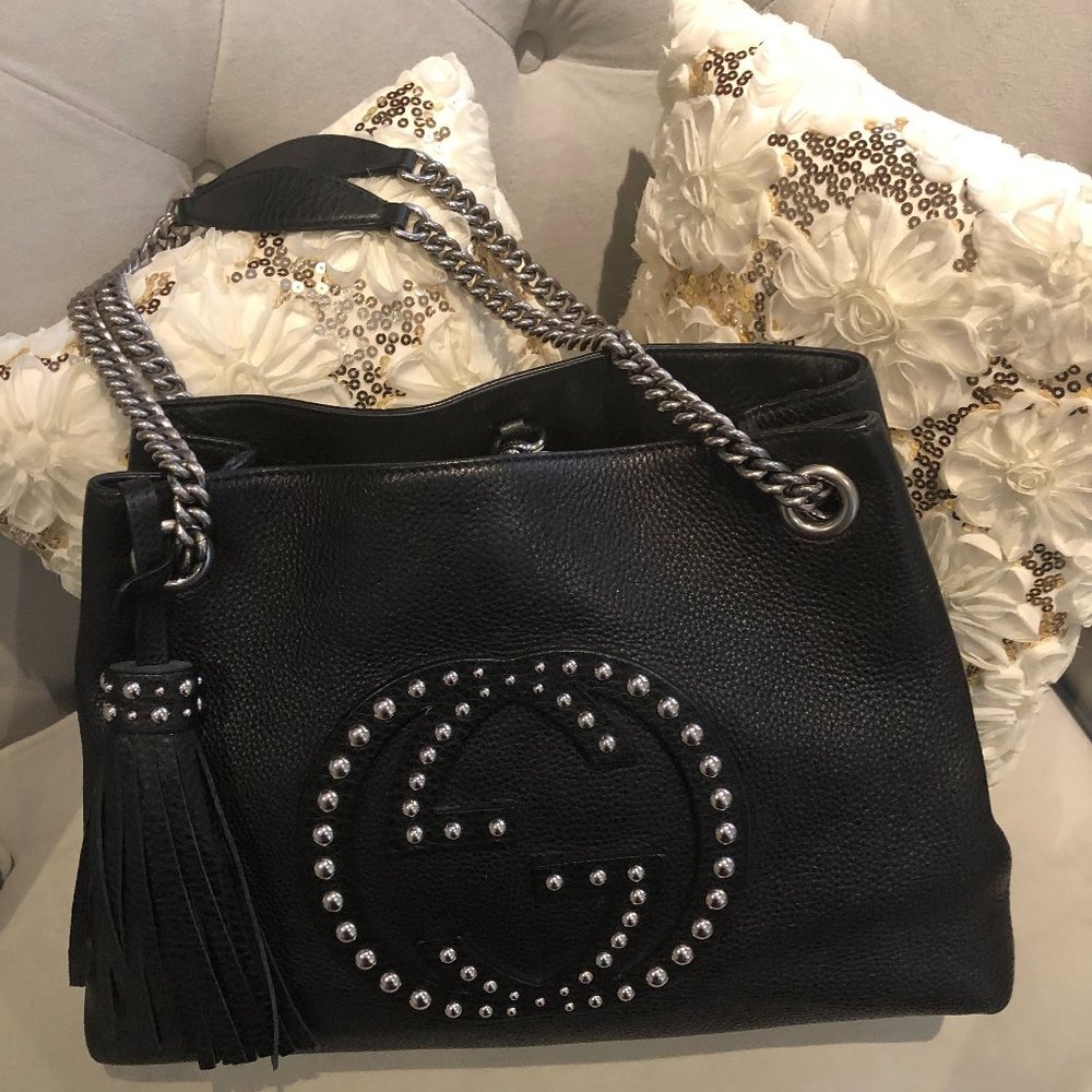 GUCCI STUDDED SOHO BLACK MEDIUM